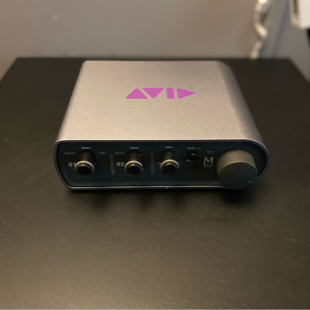 M audio